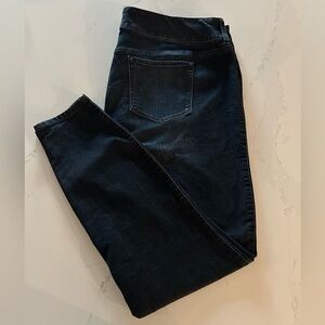 Torrid Denim Jeans Dark Wash 3 button Waistband Size 24XT
